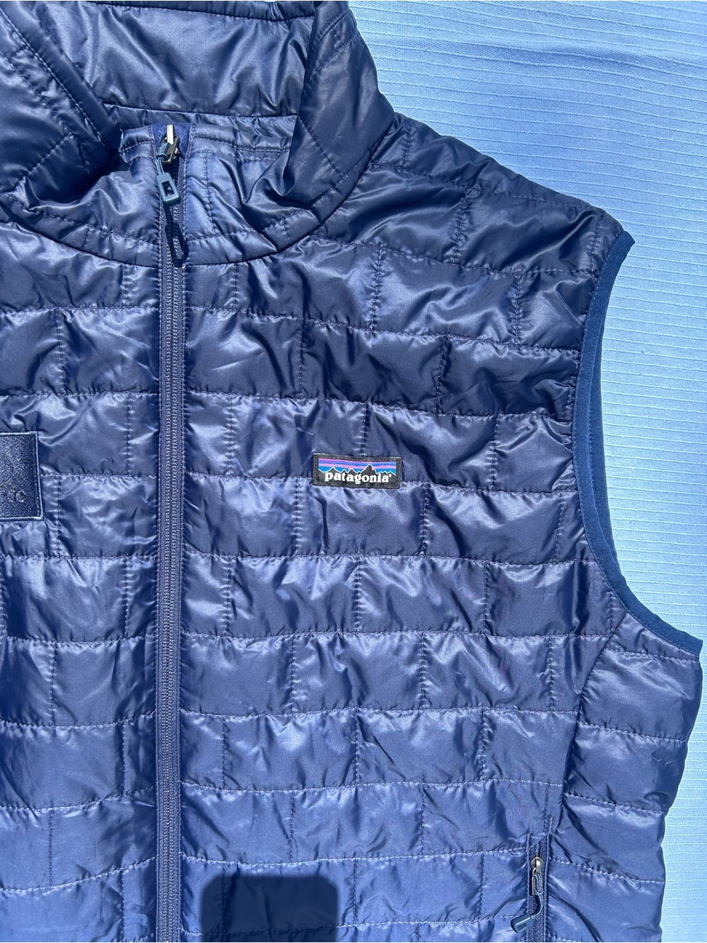 Patagonia Navy Quilted Lightweight Down Vest - Picture 2 of 7